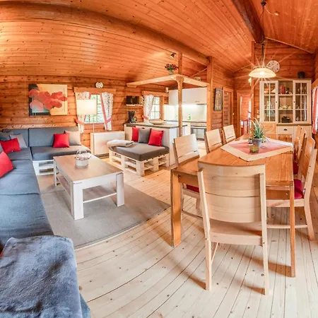 Gluehalm Holiday home *